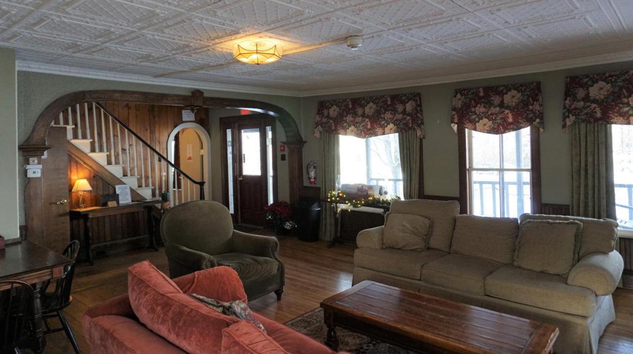 Smugglers Notch Inn Jeffersonville Eksteriør billede